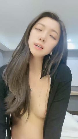 【69堂免费视频】美臀骑乘位扭动，特写视角猛操骚穴
